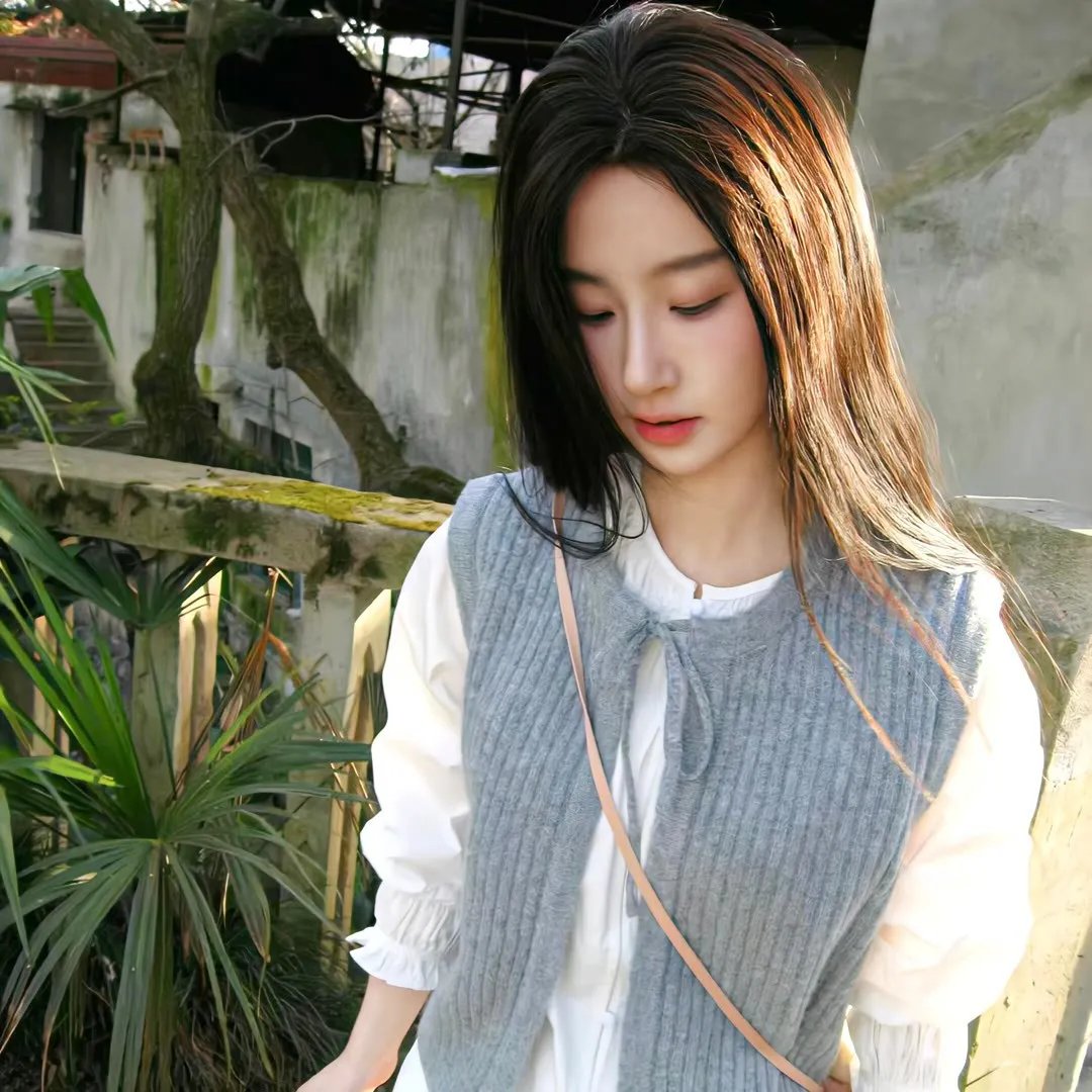 酷妞洁西卡封面